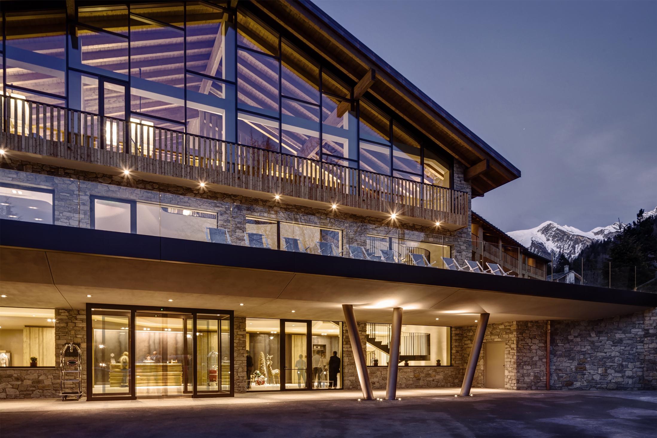 Grand Hotel Courmayeur Mont Blanc, By R Collection Hotels Esterno foto