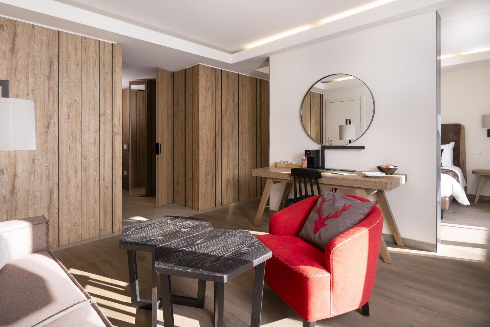 Grand Hotel Courmayeur Mont Blanc, By R Collection Hotels Esterno foto