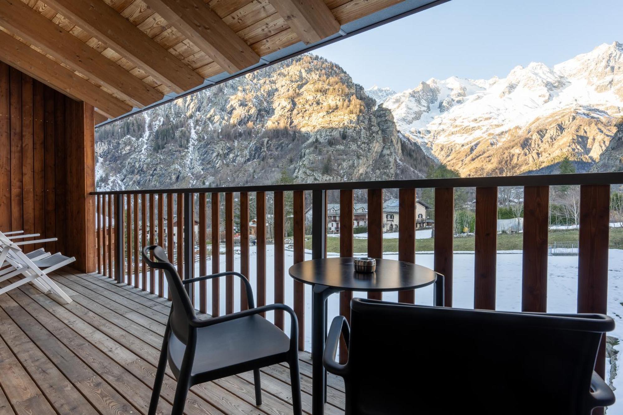 Grand Hotel Courmayeur Mont Blanc, By R Collection Hotels Esterno foto